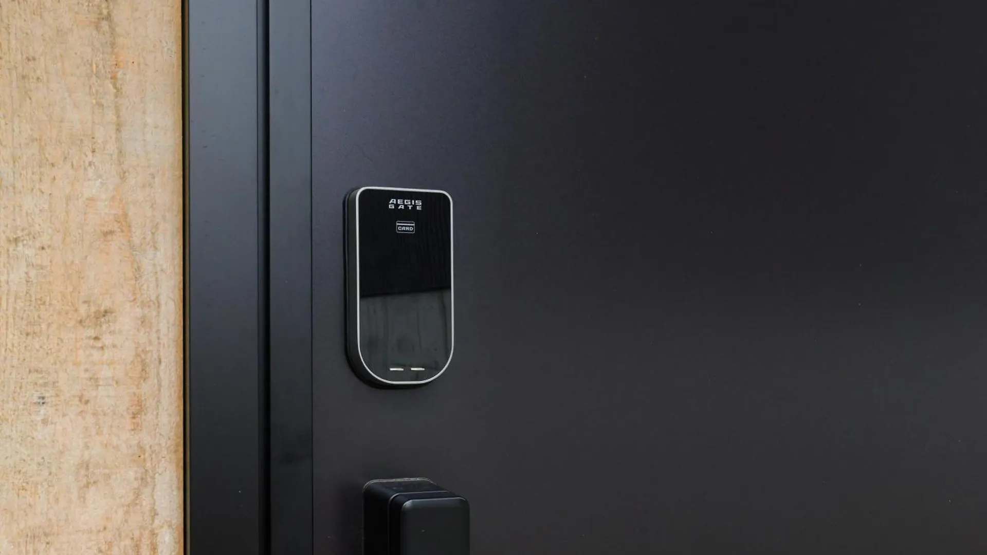 D Plus One Doors Otaru Japan